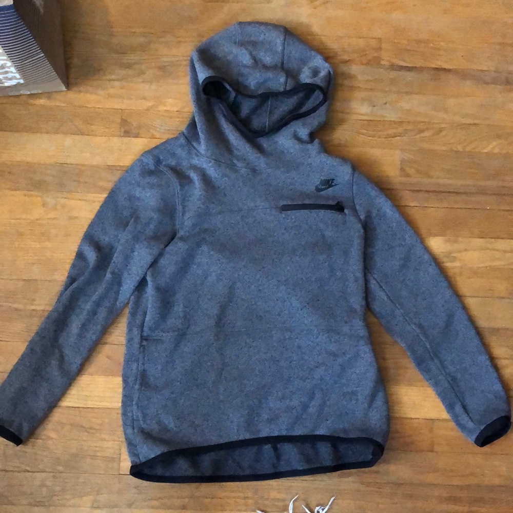Nike hoodie size small